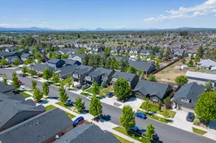 21382 NE Eagle Crossing Ave, Bend, OR 97701 - Photo 44