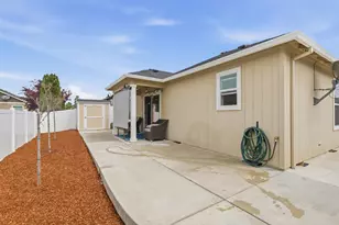 1922 Modena Ln, Medford, OR 97501 - Photo 24