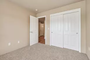 1922 Modena Ln, Medford, OR 97501 - Photo 12