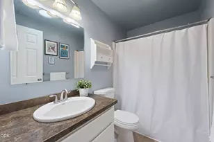 2087 NE Mistletoe Ct, Bend, OR 97701 - Photo 18