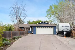 2087 NE Mistletoe Ct, Bend, OR 97701 - Photo 38