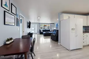 2087 NE Mistletoe Ct, Bend, OR 97701 - Photo 8