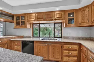 2204 Lampman Rd, Gold Hill, OR 97525 - Photo 14