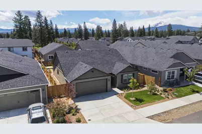 1785 W Williamson Avenue, Sisters, OR 97759 - Photo 2