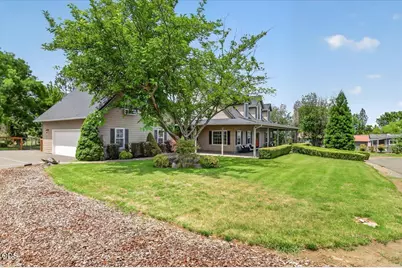 1760 Minear Road, Medford, OR 97501 - Photo 4