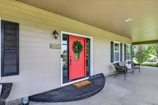 1760 Minear Rd, Medford, OR 97501 - Photo 10