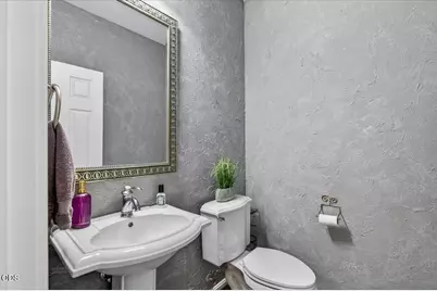 1760 Minear Road, Medford, OR 97501 - Photo 32
