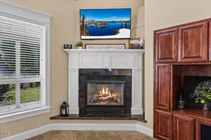 928 Buck Point St, Central Point, OR 97502 - Photo 12