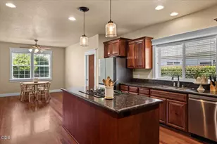 928 Buck Point St, Central Point, OR 97502 - Photo 16