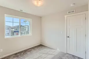 20671 Town Dr, Bend, OR 97701 - Photo 18