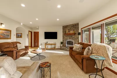 2646 Fairway Drive, Klamath Falls, OR 97601 - Photo 8