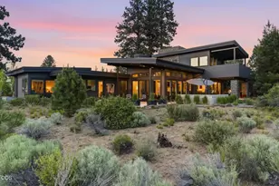 61591 Hosmer Lake Dr, Bend, OR 97702 - Photo 2