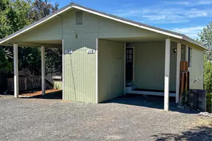 121 Lincoln St, Klamath Falls, OR 97601 - Photo 1
