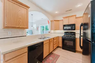 623 SE Glencoe Pl, Bend, OR 97702 - Photo 20