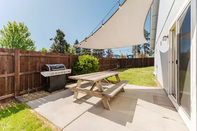623 SE Glencoe Place, Bend, OR 97702 - Photo 40
