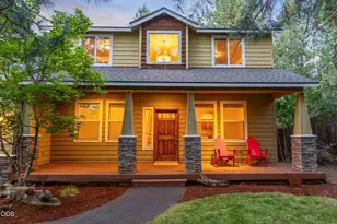61192 SW Tall Timber Ct, Bend, OR 97702 - Photo 2