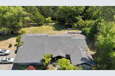 2075 SW Allen Creek Road, Grants Pass, OR 97527 - Photo 4