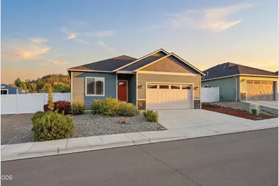 1731 Luxor Lane, Medford, OR 97504 - Photo 1