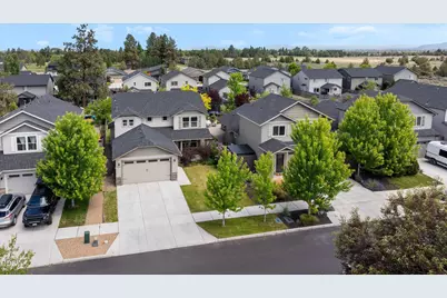 21278 SE Daylily Avenue, Bend, OR 97702 - Photo 38