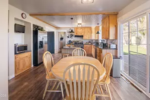 8270 Hill Rd, Klamath Falls, OR 97603 - Photo 6