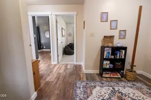 8270 Hill Rd, Klamath Falls, OR 97603 - Photo 22