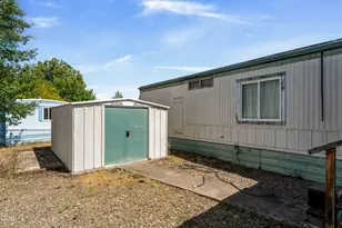 1241 Dowell Rd, Grants Pass, OR 97527 - Photo 12