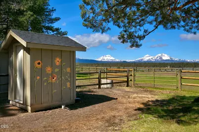 16845 Varco Road, Bend, OR 97703 - Photo 32