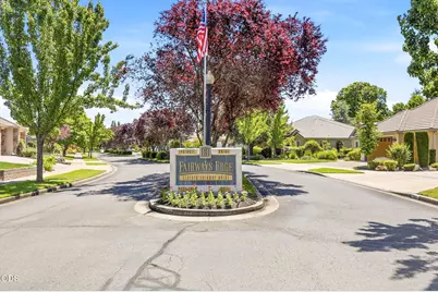 631 Seventh Fairway Drive, Medford, OR 97504 - Photo 74