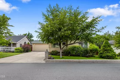 2583 NE Wintergreen Drive, Bend, OR 97701 - Photo 2