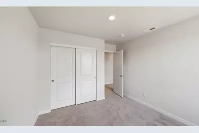 21357 SE Kilimanjaro Loop, Bend, OR 97702 - Photo 26