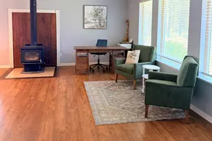 16976 Whittier Dr, Bend, OR 97707 - Photo 2