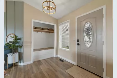 7464 Ruth Drive, Klamath Falls, OR 97603 - Photo 4