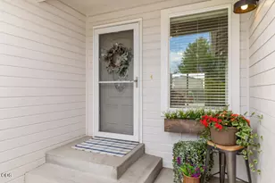 7464 Ruth Dr, Klamath Falls, OR 97603 - Photo 2