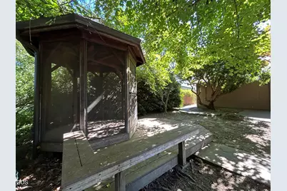 144 Belindy Circle, Grants Pass, OR 97527 - Photo 2