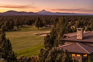 22887 Ghost Tree Ln, Bend, OR 97701 - Photo 2