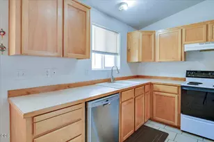 6089 NW Combs St, Prineville, OR 97754 - Photo 8