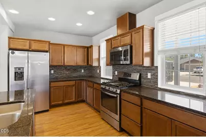 51379 Apache Tears, La Pine, OR 97739 - Photo 10