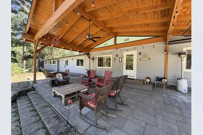 4527 E Evans Creek Road, Rogue River, OR 97537 - Photo 8