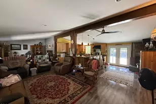 4527 E Evans Creek Rd, Rogue River, OR 97537 - Photo 12