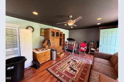 4527 E Evans Creek Road, Rogue River, OR 97537 - Photo 38