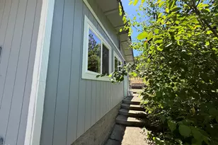 4527 E Evans Creek Rd, Rogue River, OR 97537 - Photo 36