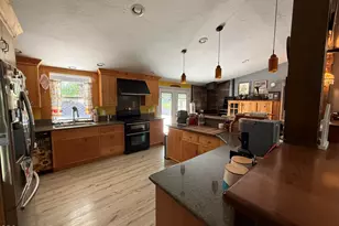 4527 E Evans Creek Rd, Rogue River, OR 97537 - Photo 14