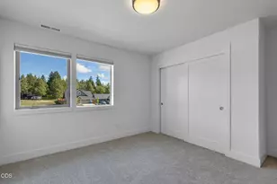 20607 SE Boer SE, Bend, OR 97702 - Photo 32