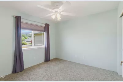 2738 SW Trinity Way, Grants Pass, OR 97527 - Photo 24