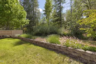 2738 SW Trinity Way, Grants Pass, OR 97527 - Photo 38