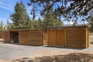 63517 J D Estates Dr, Bend, OR 97701 - Photo 24