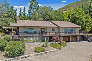 1438 NE Sherman Ln, Grants Pass, OR 97526 - Photo 1