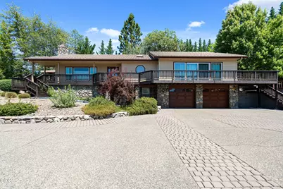 1438 NE Sherman Lane, Grants Pass, OR 97526 - Photo 1