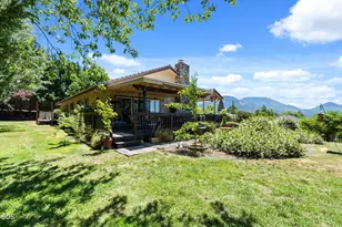1438 NE Sherman Ln, Grants Pass, OR 97526 - Photo 44