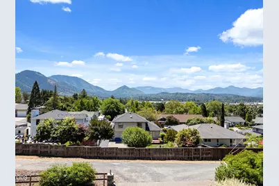 1438 NE Sherman Lane, Grants Pass, OR 97526 - Photo 62